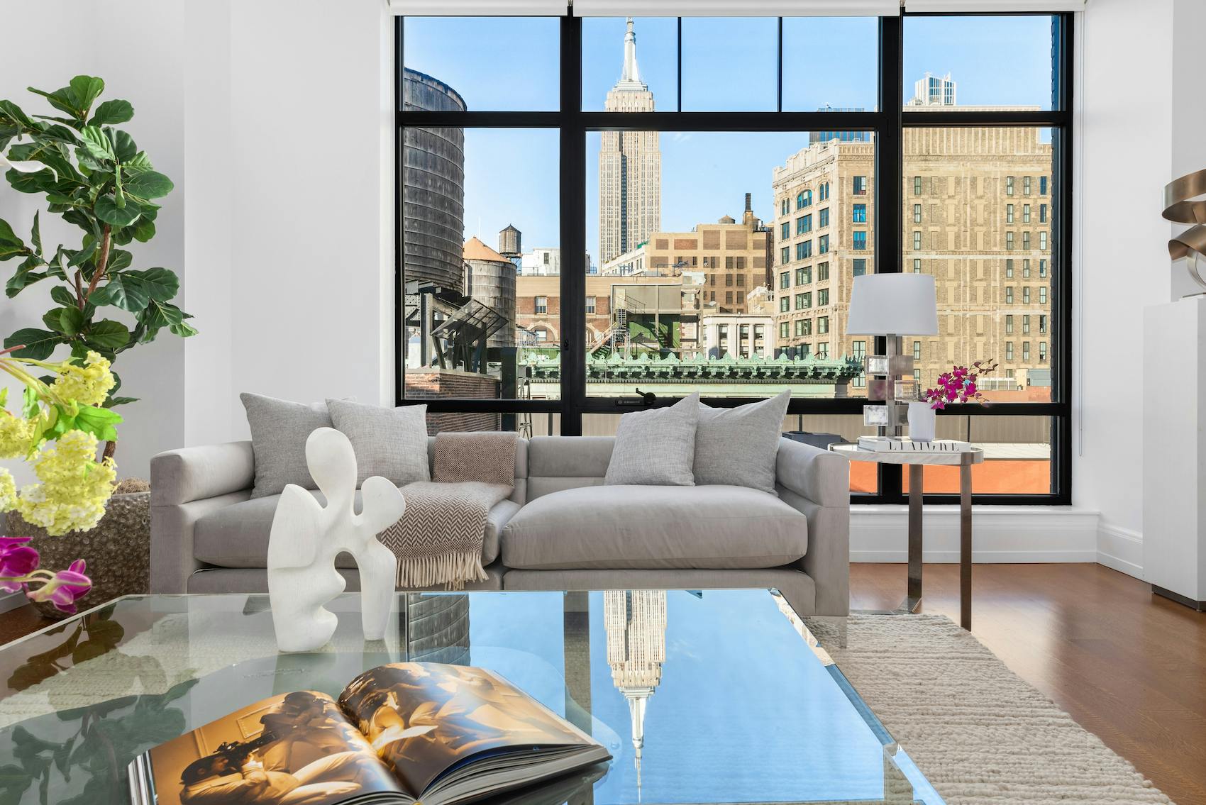 Meridith-Baer-Home-Home-Staging-New-York-Flatiron-Contemporary-Condo-Highrise-Condos-and-Lofts-Transitional-Living-Room-Couch-Coffee-Table
